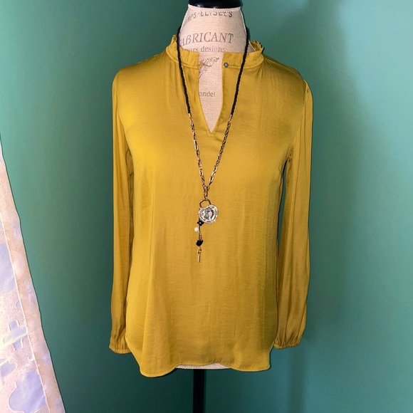 New with Tags Ann Taylor LOFT Blouse - Picture 1 of 4